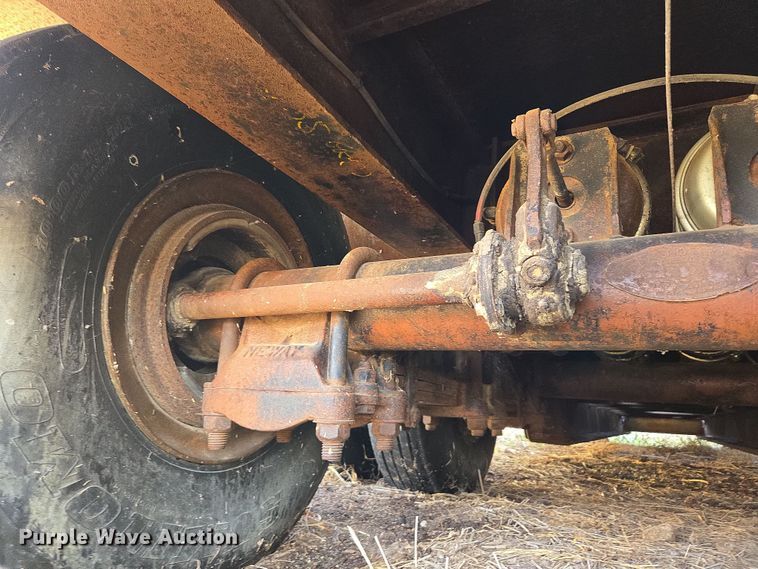 image for item DT7124 1979 Vulcan LBD-35 lowboy equipment trailer