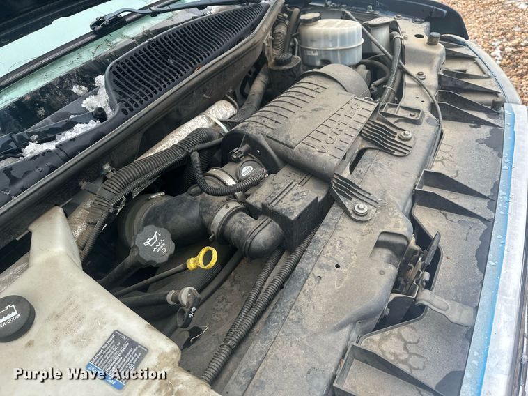 image for item DT7125 2011 GMC Savana G3500 shuttle bus