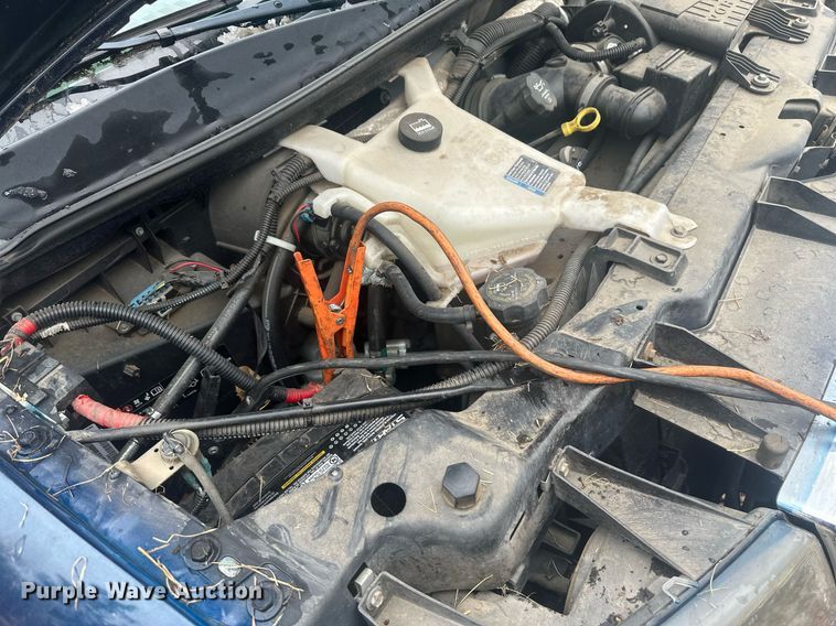 image for item DT7125 2011 GMC Savana G3500 shuttle bus