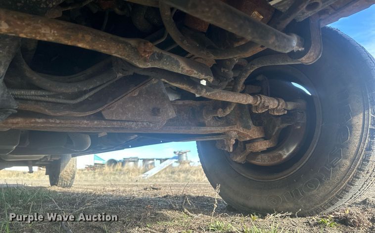 image for item DT7161 2003 Ford E350 van