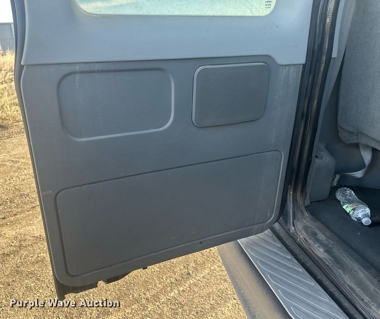 image for item DT7161 2003 Ford E350 van