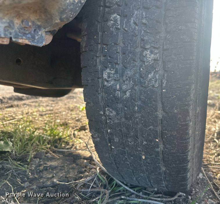 image for item DT7161 2003 Ford E350 van