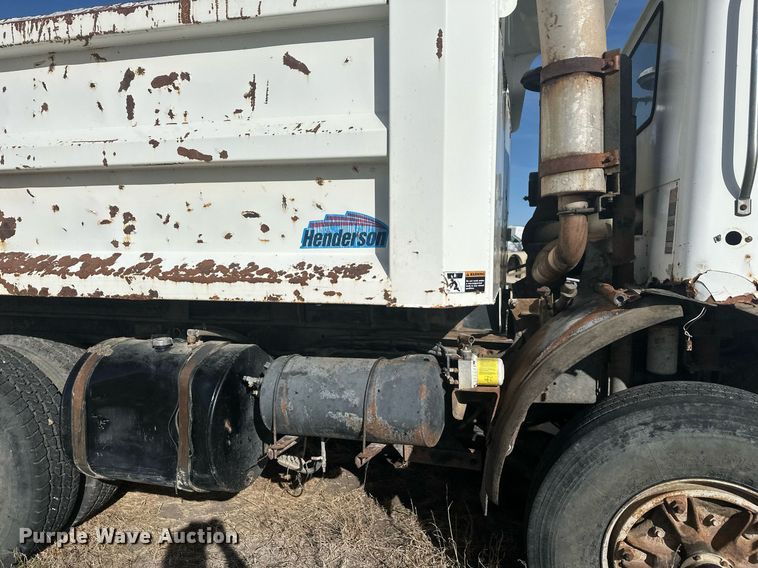 image for item DT7163 1988 Mack MR688S dump truck