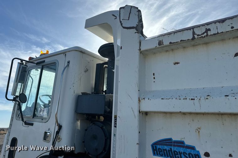 image for item DT7163 1988 Mack MR688S dump truck