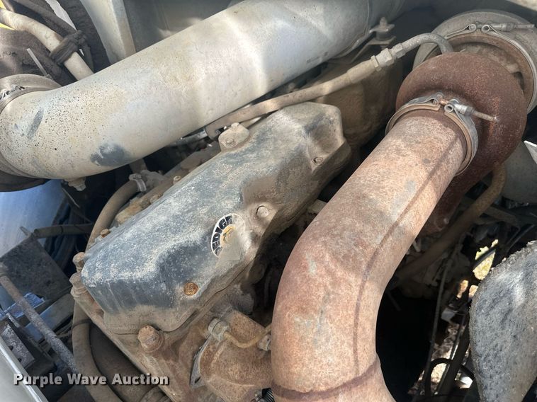 image for item DT7163 1988 Mack MR688S dump truck