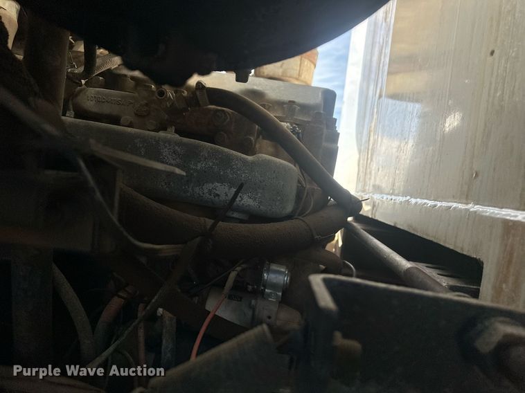 image for item DT7163 1988 Mack MR688S dump truck