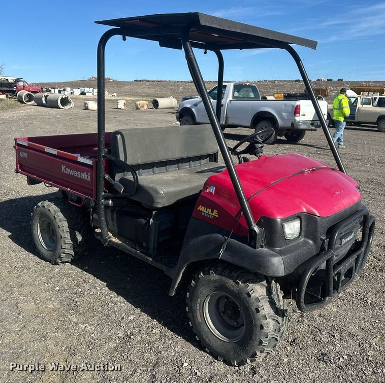 image for item DT7164 2003 Kawasaki Mule 3010 utility vehicle