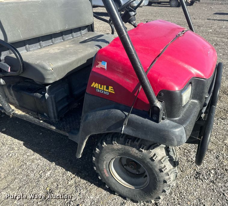 image for item DT7164 2003 Kawasaki Mule 3010 utility vehicle