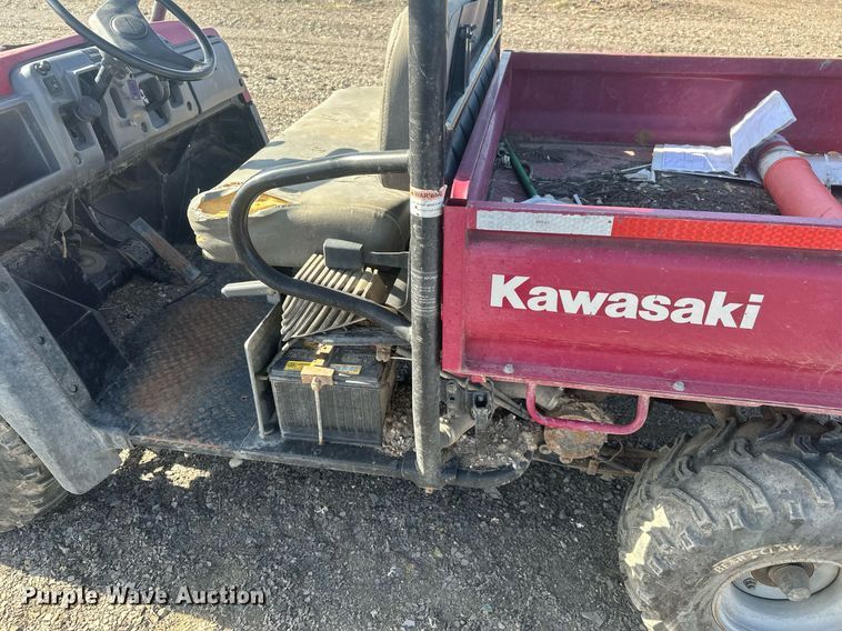 image for item DT7164 2003 Kawasaki Mule 3010 utility vehicle