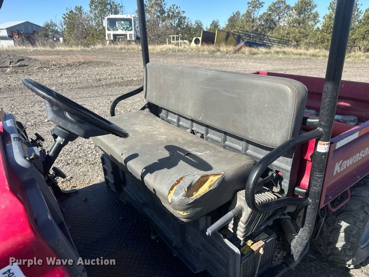 image for item DT7164 2003 Kawasaki Mule 3010 utility vehicle
