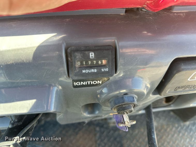 image for item DT7164 2003 Kawasaki Mule 3010 utility vehicle