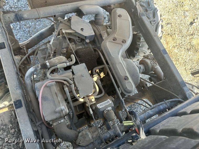 image for item DT7164 2003 Kawasaki Mule 3010 utility vehicle