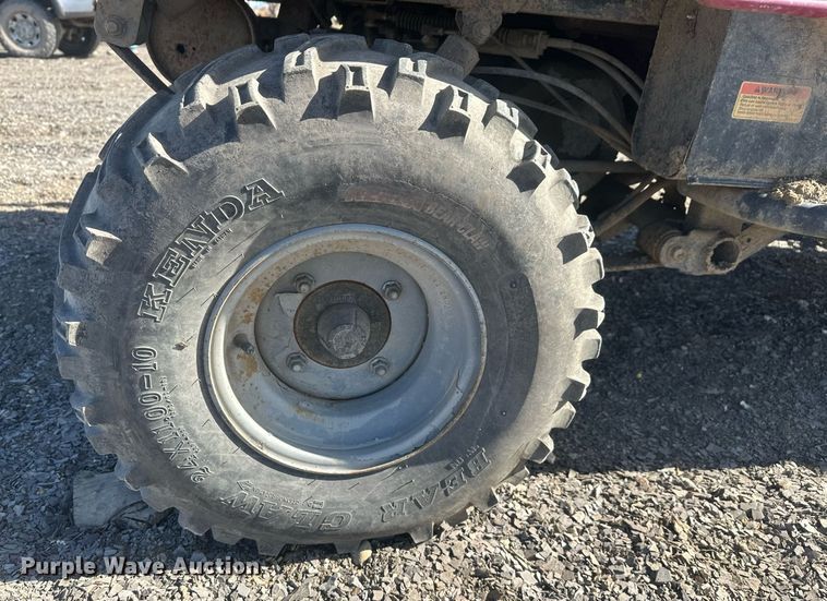 image for item DT7164 2003 Kawasaki Mule 3010 utility vehicle