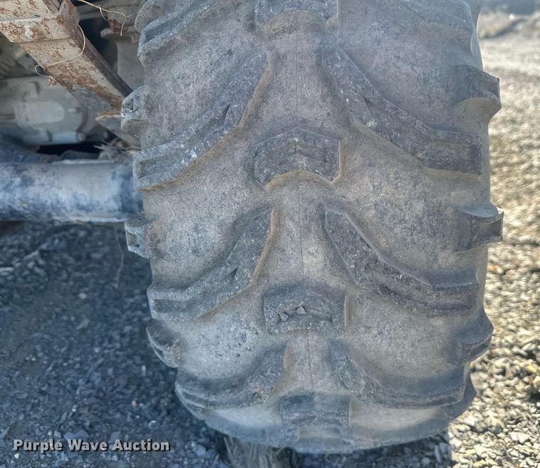 image for item DT7164 2003 Kawasaki Mule 3010 utility vehicle