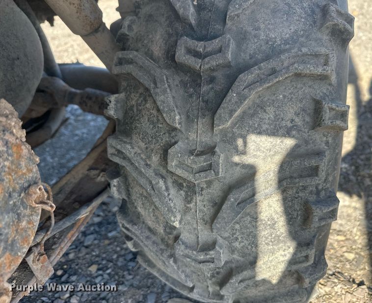 image for item DT7164 2003 Kawasaki Mule 3010 utility vehicle