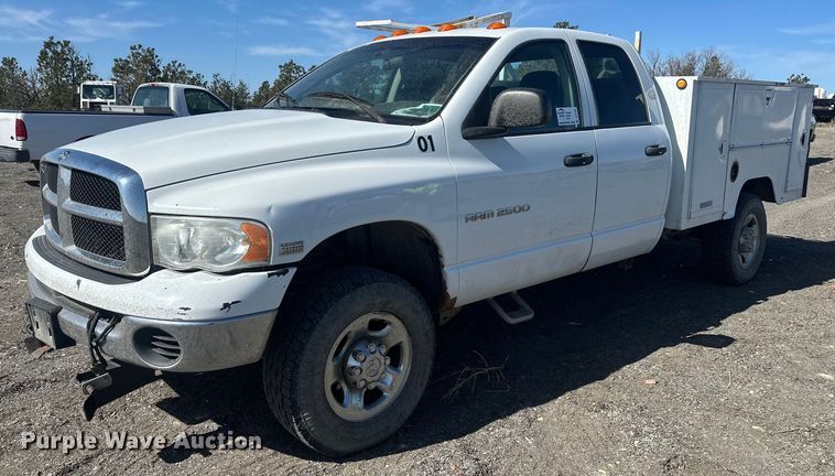 image for item DT7167 2004 Dodge Ram 2500 Quad Cab utility bed pickup truck