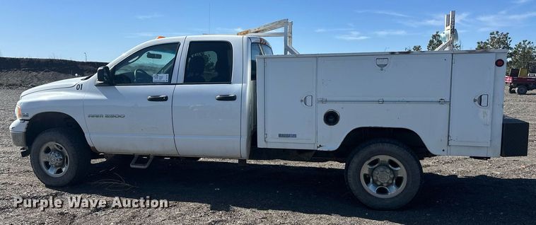 image for item DT7167 2004 Dodge Ram 2500 Quad Cab utility bed pickup truck