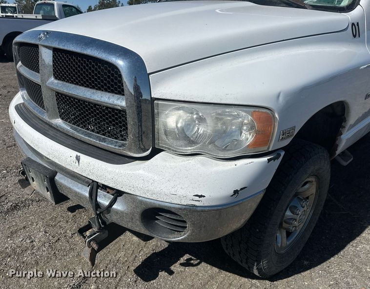 image for item DT7167 2004 Dodge Ram 2500 Quad Cab utility bed pickup truck