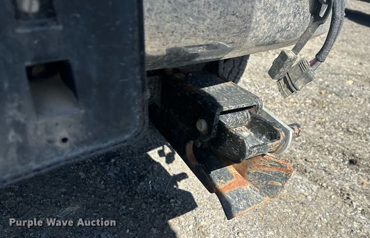 image for item DT7167 2004 Dodge Ram 2500 Quad Cab utility bed pickup truck