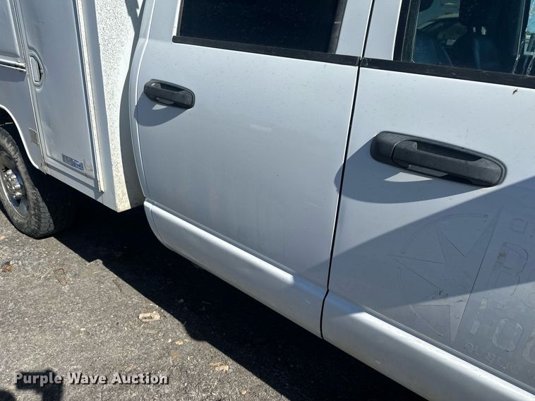 image for item DT7167 2004 Dodge Ram 2500 Quad Cab utility bed pickup truck