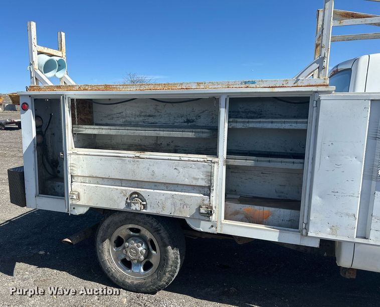 image for item DT7167 2004 Dodge Ram 2500 Quad Cab utility bed pickup truck