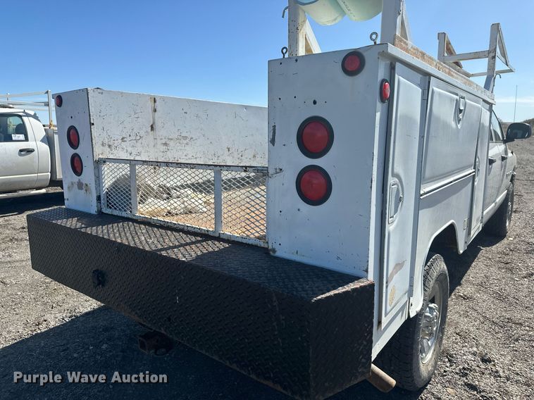 image for item DT7167 2004 Dodge Ram 2500 Quad Cab utility bed pickup truck