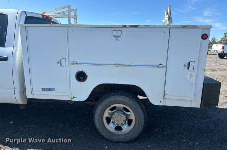 image for item DT7167 2004 Dodge Ram 2500 Quad Cab utility bed pickup truck