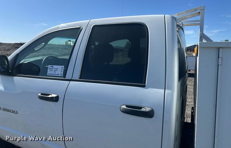 image for item DT7167 2004 Dodge Ram 2500 Quad Cab utility bed pickup truck