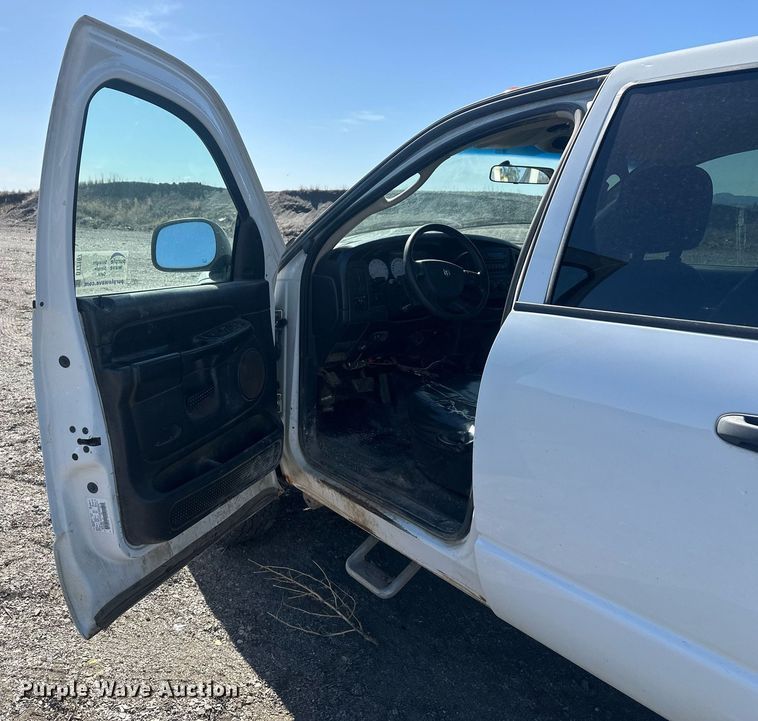 image for item DT7167 2004 Dodge Ram 2500 Quad Cab utility bed pickup truck