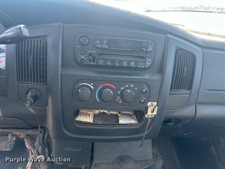 image for item DT7167 2004 Dodge Ram 2500 Quad Cab utility bed pickup truck