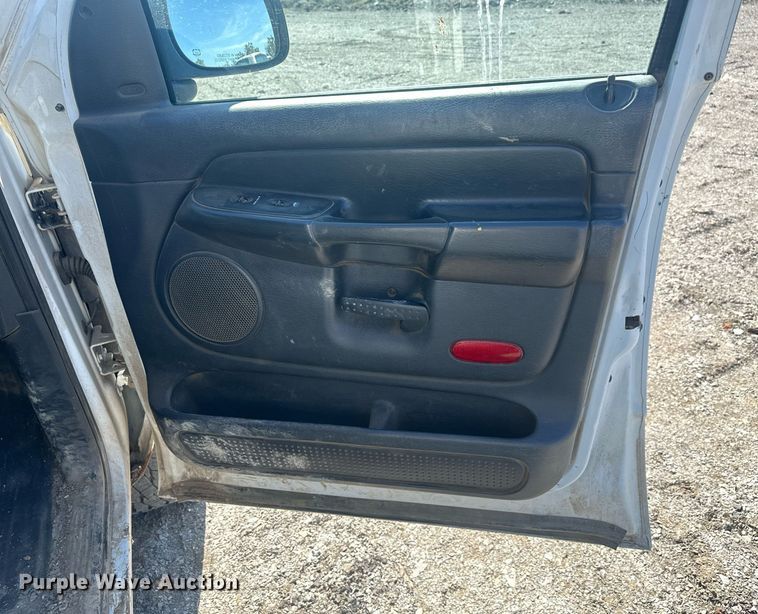 image for item DT7167 2004 Dodge Ram 2500 Quad Cab utility bed pickup truck