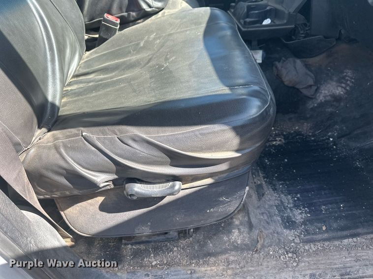 image for item DT7167 2004 Dodge Ram 2500 Quad Cab utility bed pickup truck