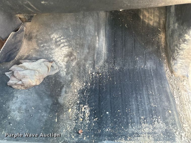 image for item DT7167 2004 Dodge Ram 2500 Quad Cab utility bed pickup truck