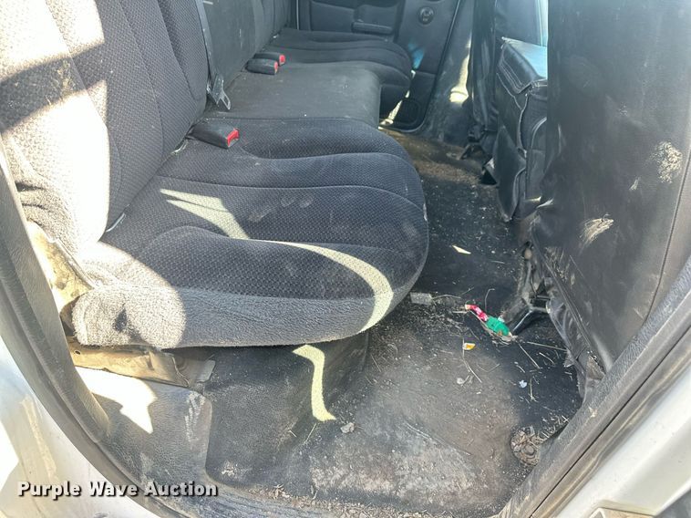 image for item DT7167 2004 Dodge Ram 2500 Quad Cab utility bed pickup truck