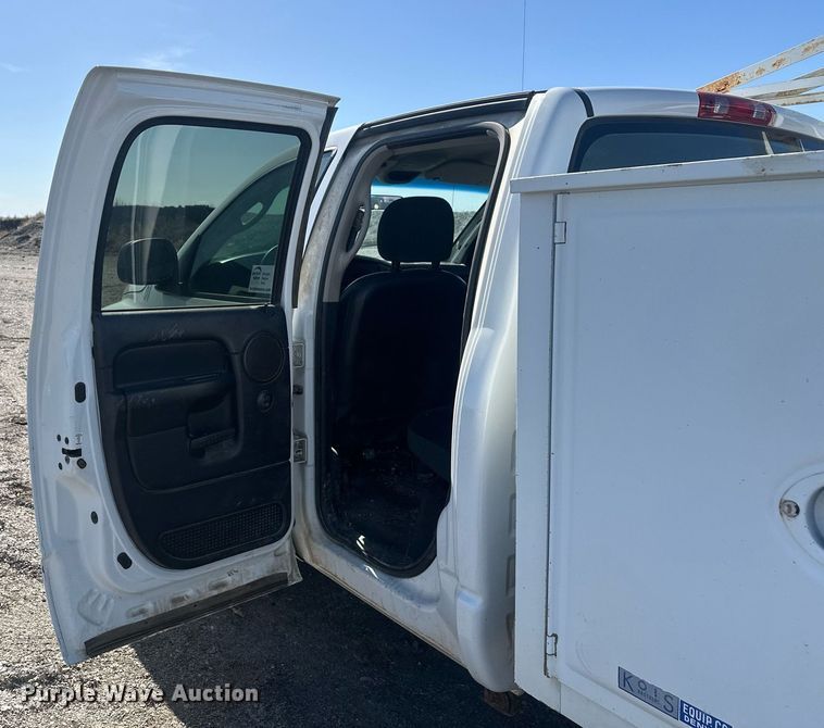 image for item DT7167 2004 Dodge Ram 2500 Quad Cab utility bed pickup truck