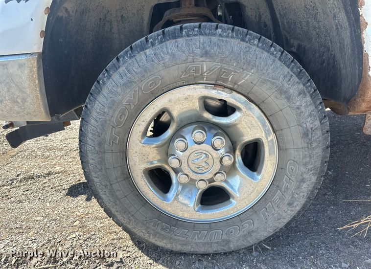 image for item DT7167 2004 Dodge Ram 2500 Quad Cab utility bed pickup truck