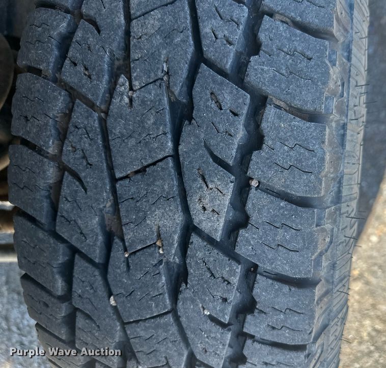 image for item DT7167 2004 Dodge Ram 2500 Quad Cab utility bed pickup truck