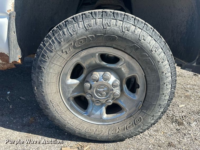 image for item DT7167 2004 Dodge Ram 2500 Quad Cab utility bed pickup truck