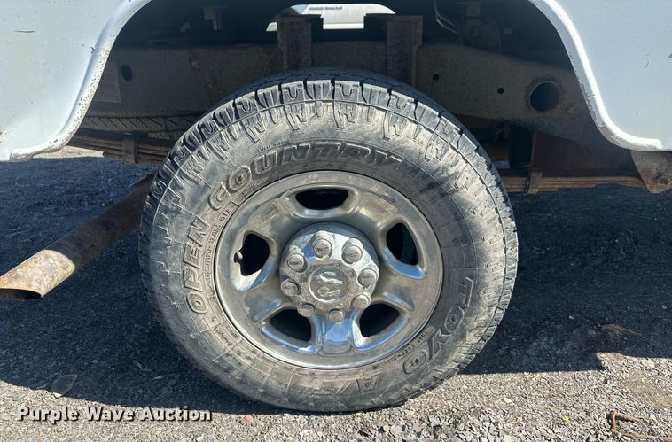 image for item DT7167 2004 Dodge Ram 2500 Quad Cab utility bed pickup truck