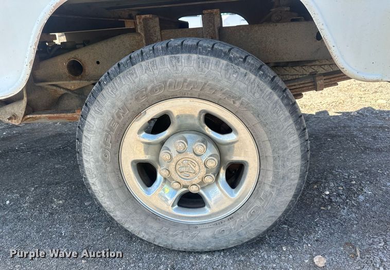 image for item DT7167 2004 Dodge Ram 2500 Quad Cab utility bed pickup truck