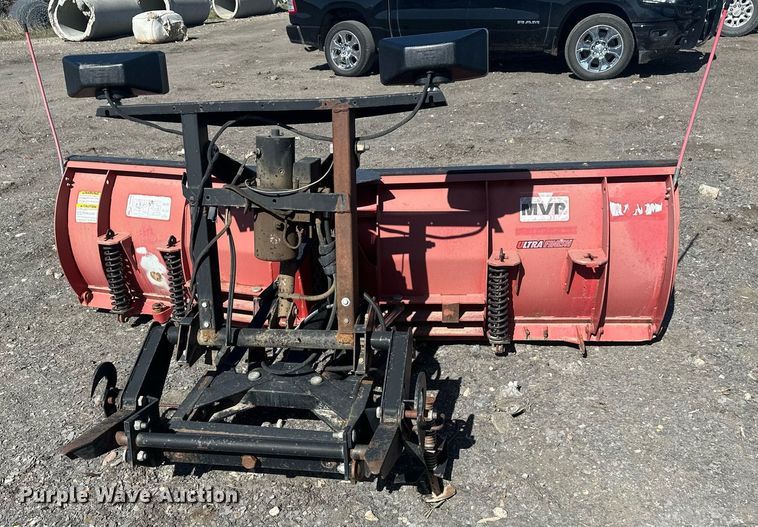 image for item DT7167 2004 Dodge Ram 2500 Quad Cab utility bed pickup truck