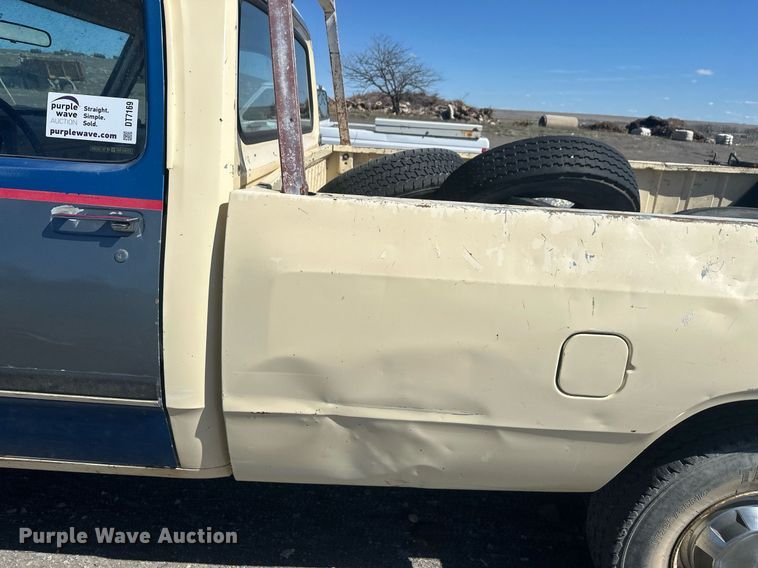 image for item DT7169 1988 Dodge Ram 250 pickup truck