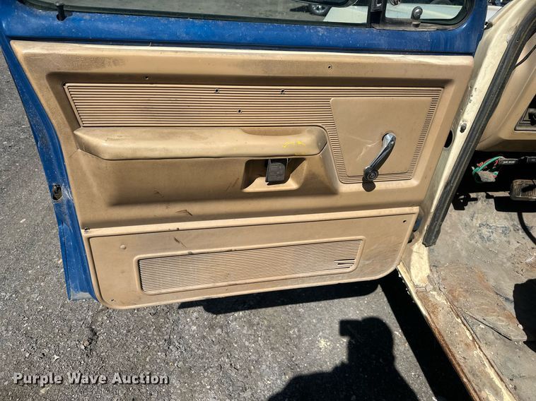 image for item DT7169 1988 Dodge Ram 250 pickup truck