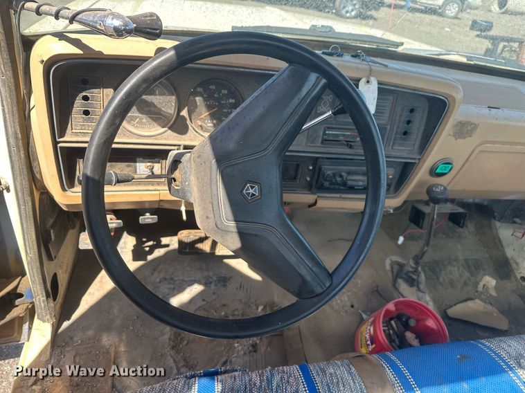 image for item DT7169 1988 Dodge Ram 250 pickup truck