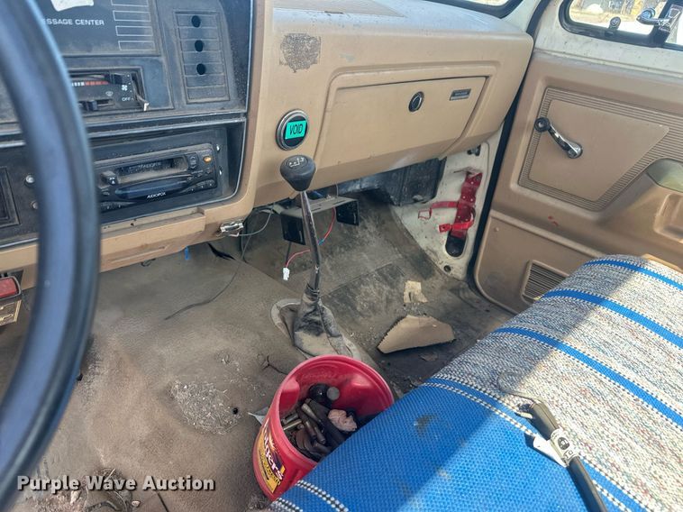 image for item DT7169 1988 Dodge Ram 250 pickup truck