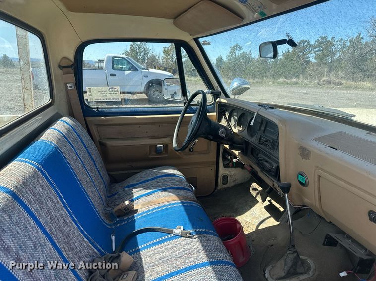 image for item DT7169 1988 Dodge Ram 250 pickup truck