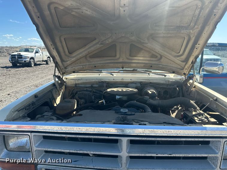 image for item DT7169 1988 Dodge Ram 250 pickup truck