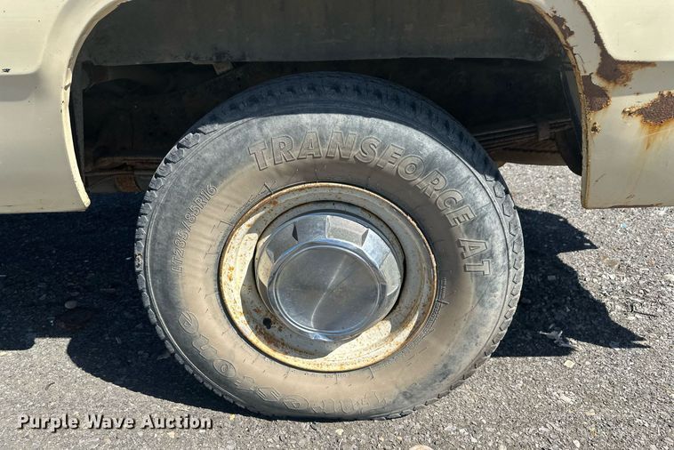 image for item DT7169 1988 Dodge Ram 250 pickup truck