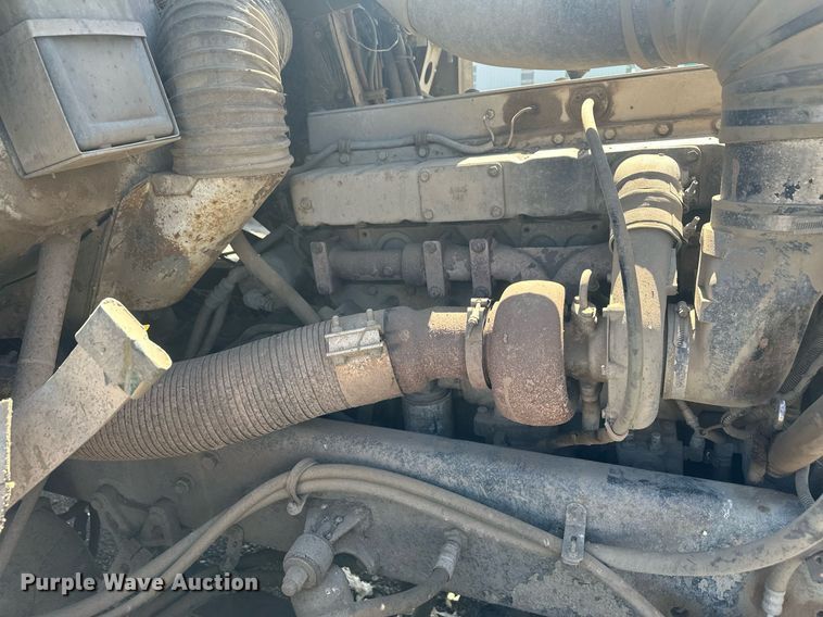 image for item DT7171 1987 Freightliner FLC dump truck