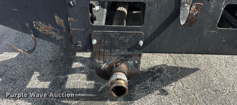 image for item DU3469 2006 Chevrolet C7500 oil distributor truck